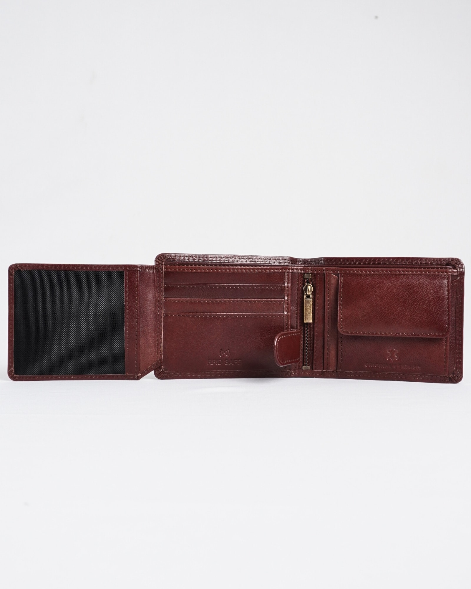 Cambridge Men’s Original Leather Wallet (Rich Brown) - Image 4