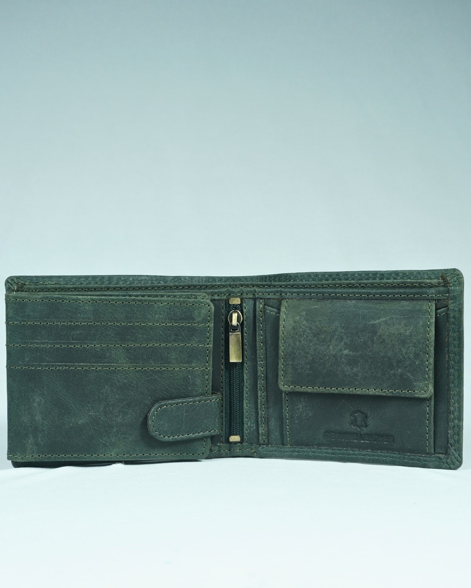 Harvard Men’s Original Leather Wallet (Rugged Series) - Green - Image 9