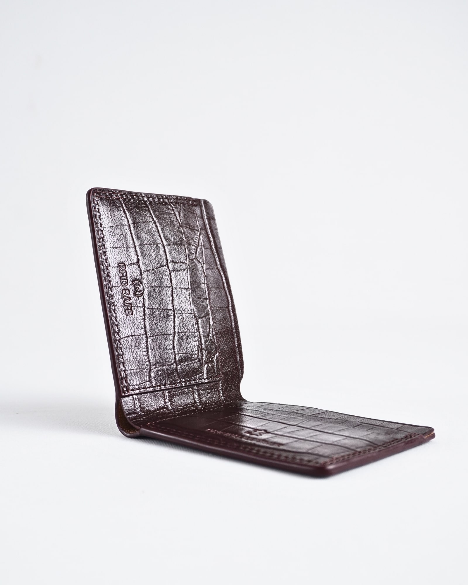 Berlin  (Sleek Series) - Men’s Original Leather Wallet - Croco Cherry - Image 3