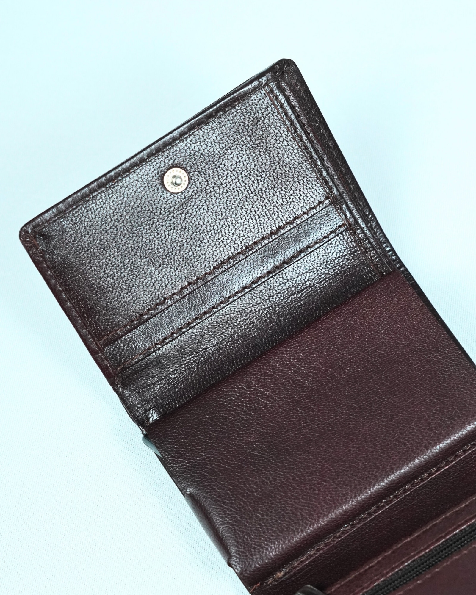 Detroit - Men’s Original Leather [Smart Card Pop UP]  Wallet (Cherry) - Image 6