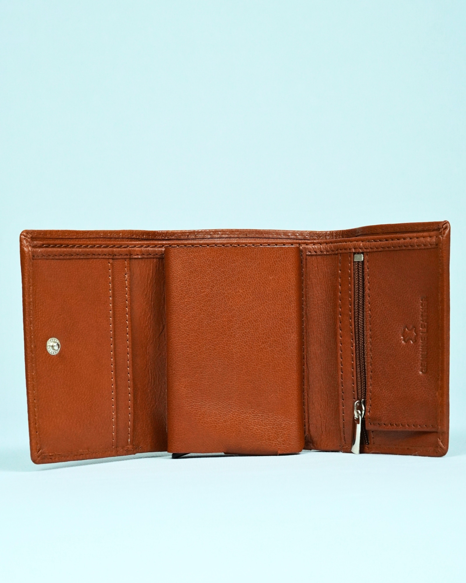 Detroit - Men’s Original Leather [Smart Card Pop UP] Wallet (Cognac) - Image 7