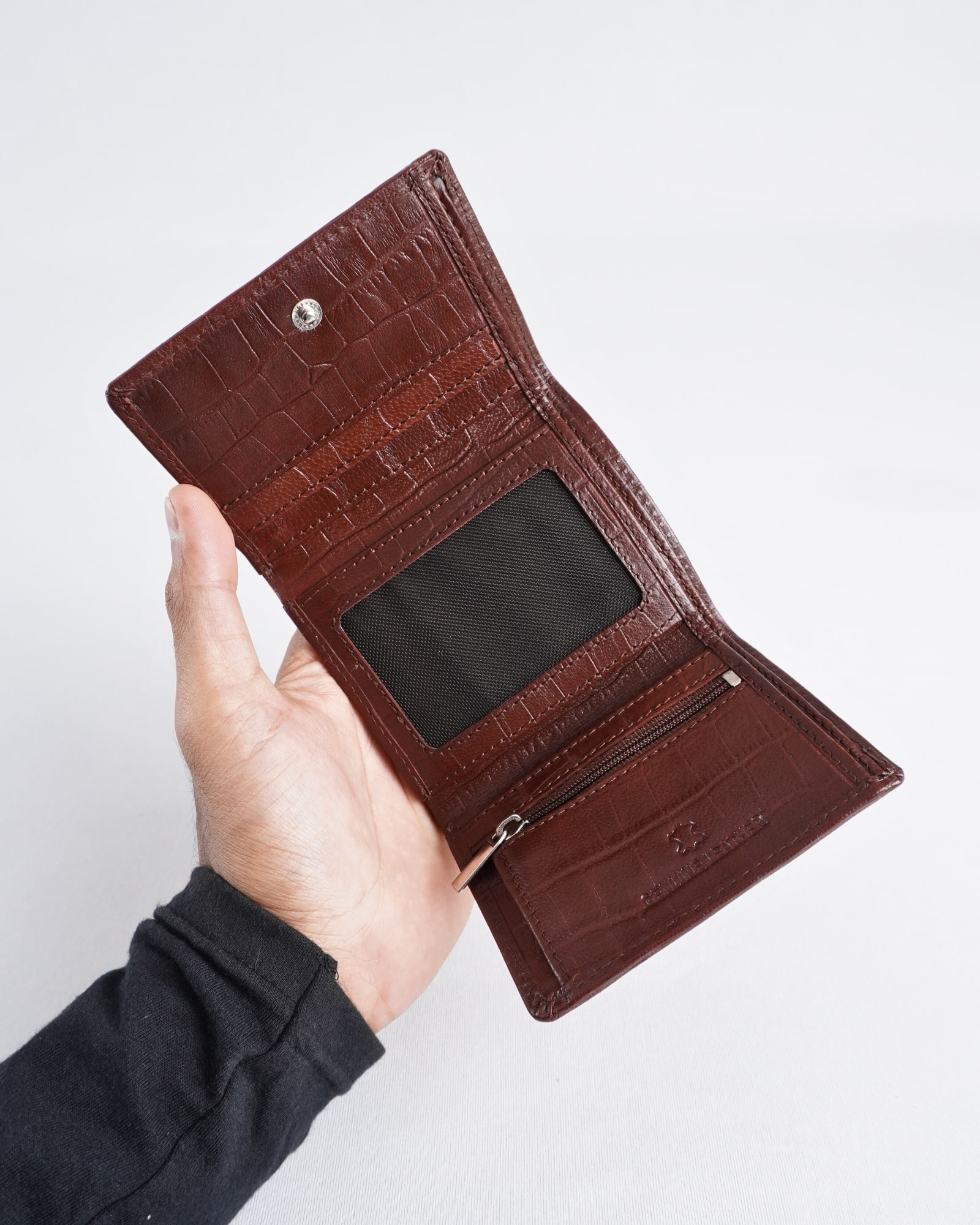 Dublin - Men’s Original Leather Trifold Wallet (Croco Rich Brown) - Image 2