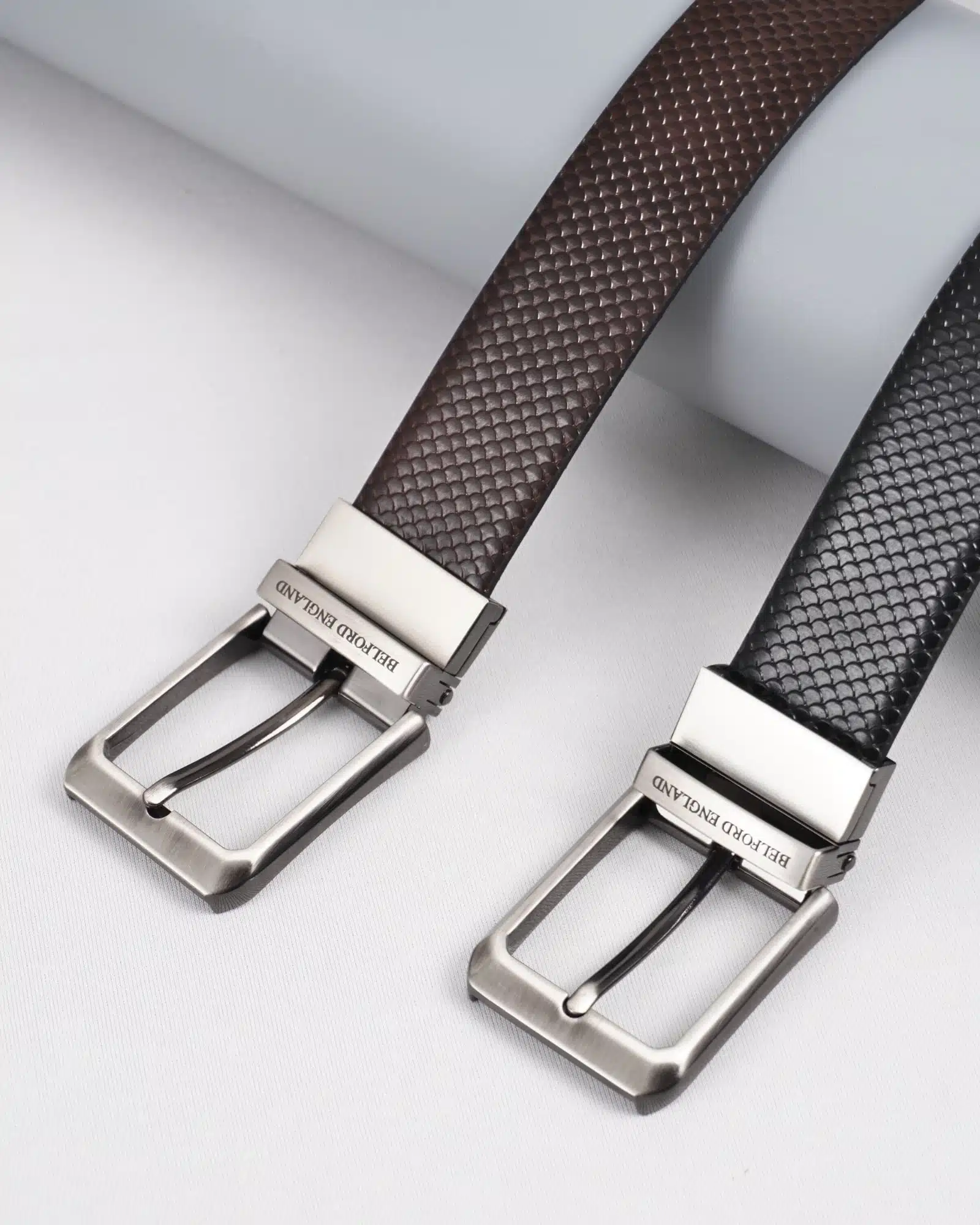 Salmon Men's Original Leather Belt  Reversible (Black & Brown) - 28-44 - Image 4