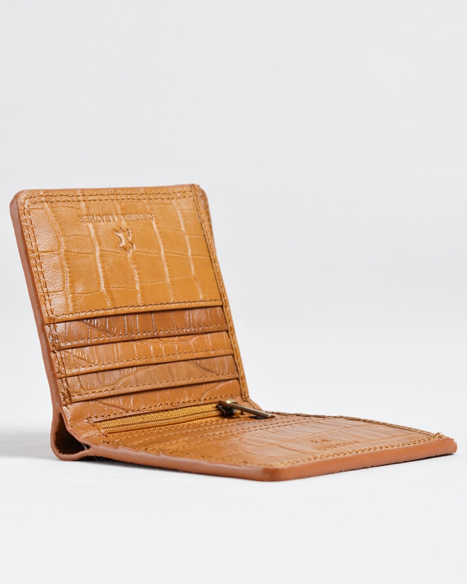 Aubrey - Men’s Original Leather Wallet (Croco Almond Brown) - Image 6