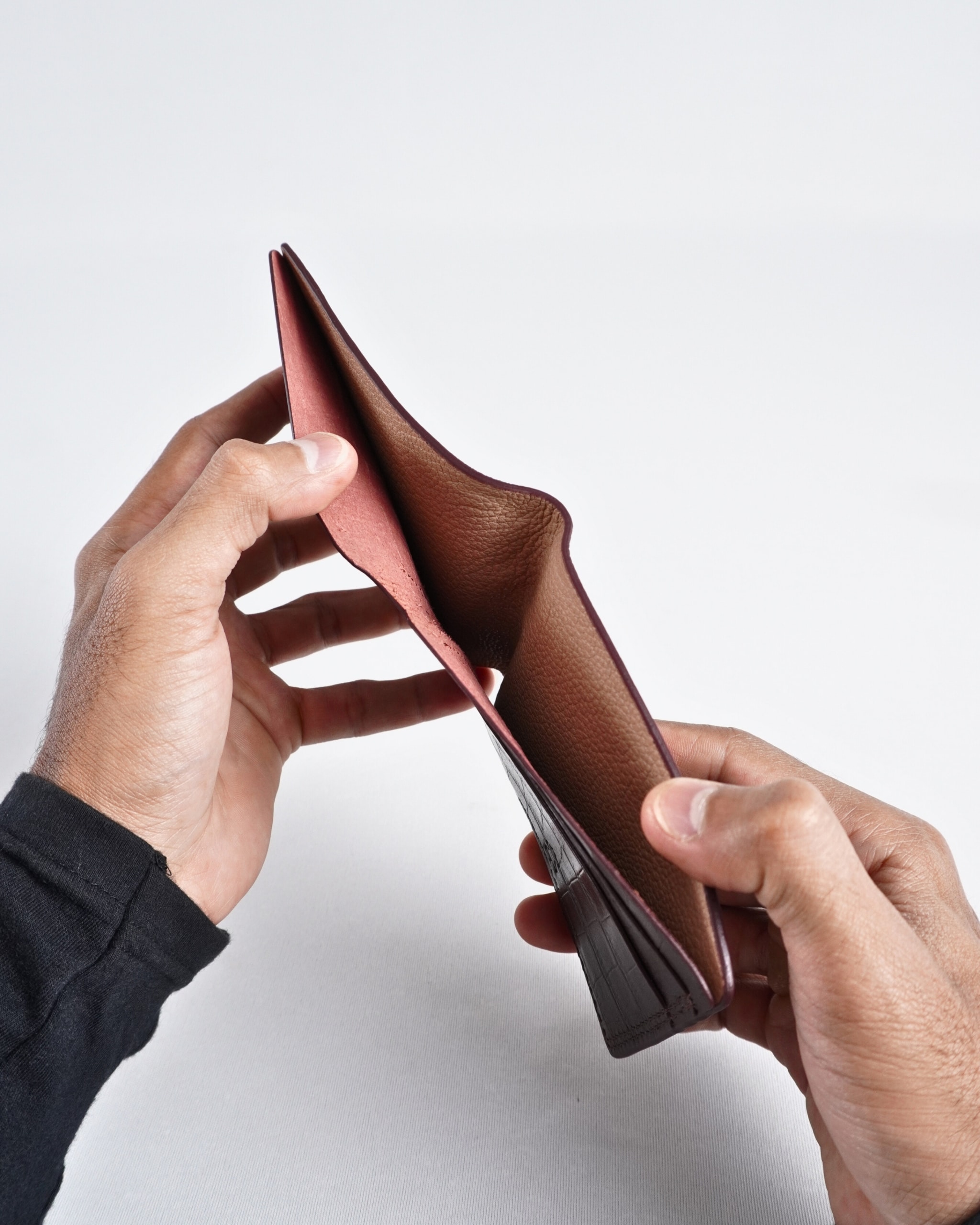 Berlin (Sleek Series) - Men’s Original Leather Wallet (Croco Cherry) - Image 8