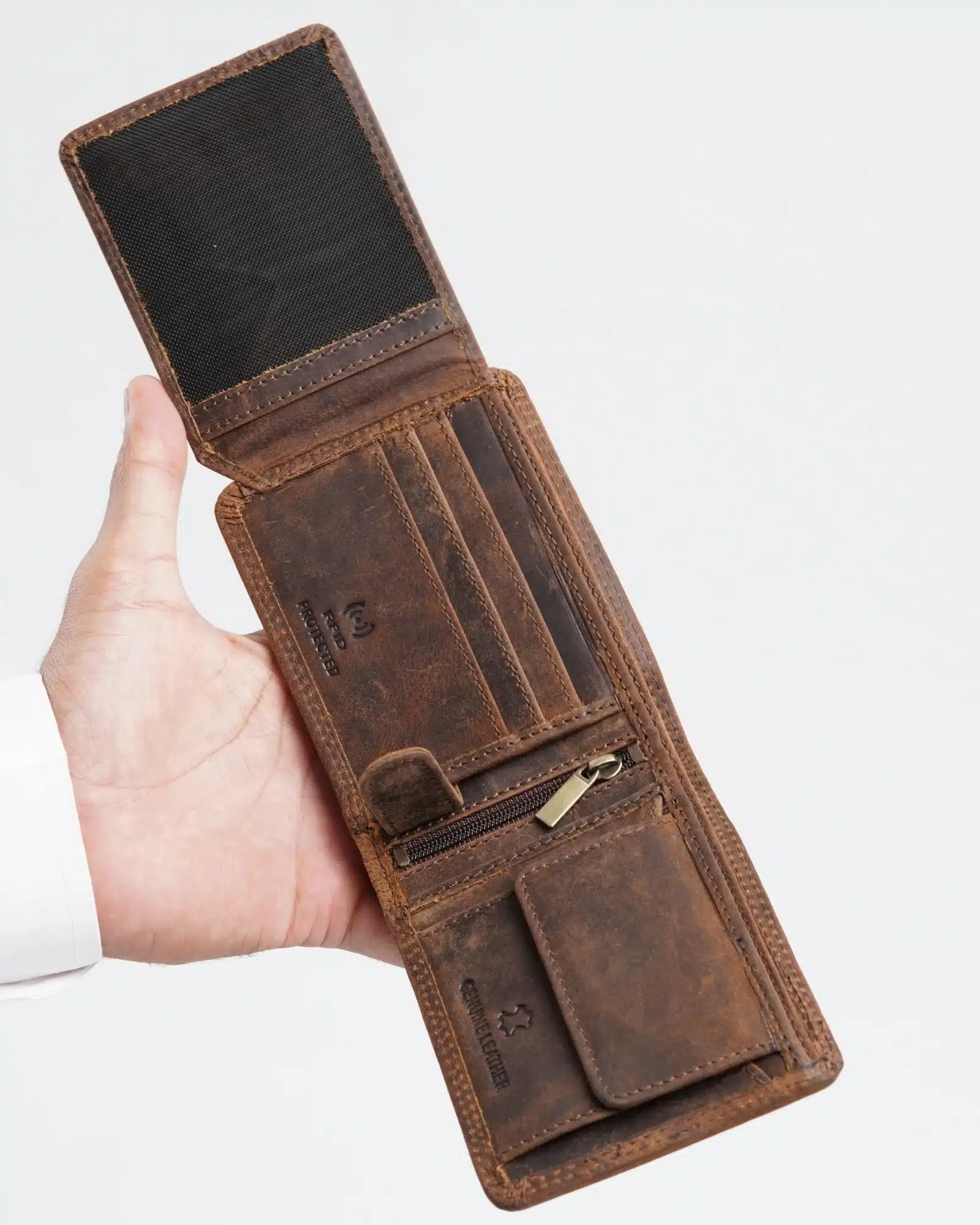 Cambridge (Limited Edition) Men’s Original Leather Wallet - Rugged Brown - Lion - Image 4