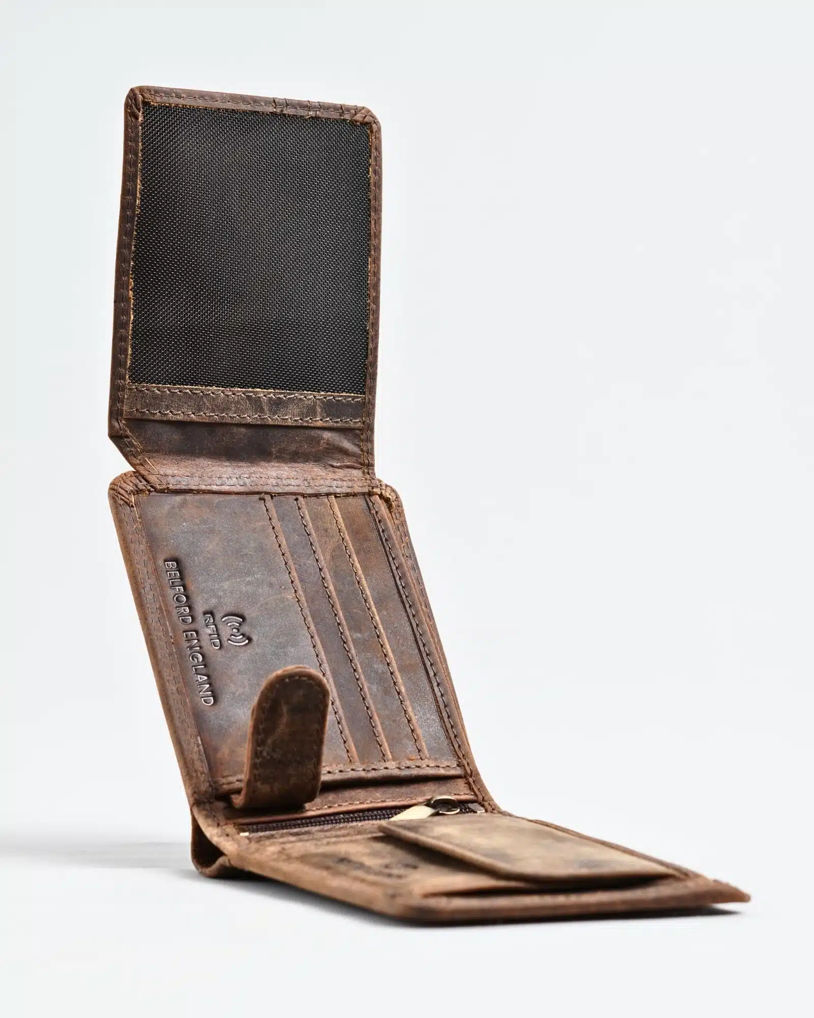 Cambridge (Limited Edition) Men’s Original Leather Wallet - Rugged Brown - Lion - Image 5