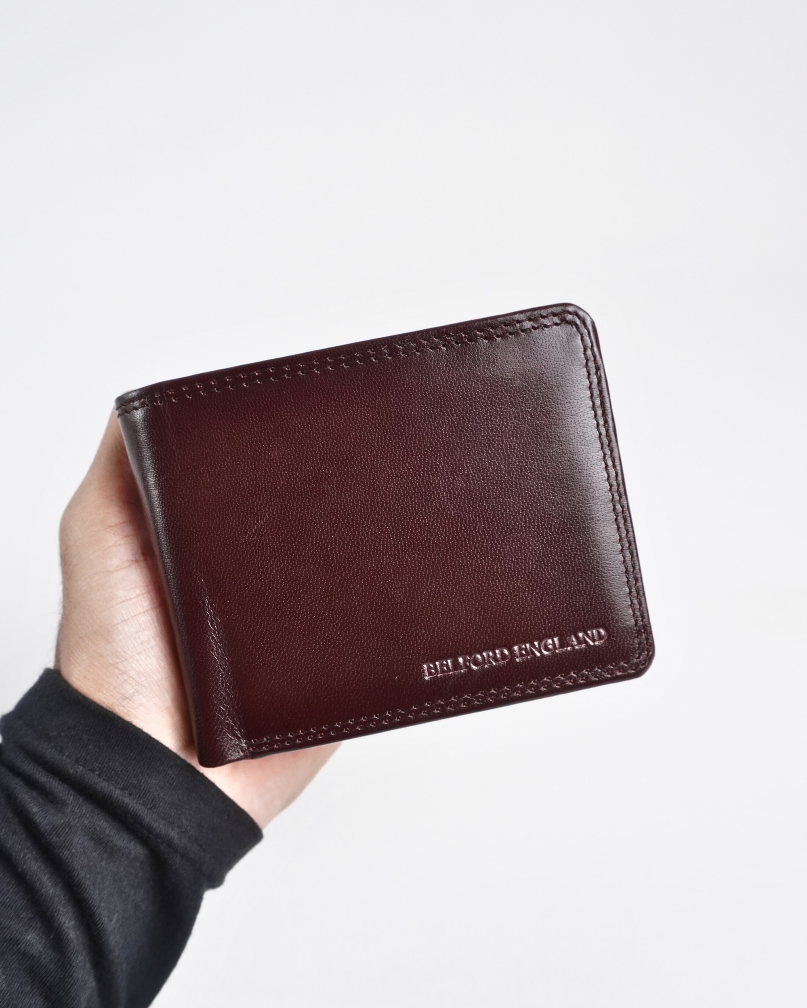 Cambridge Men’s Original Leather Wallet (Luxury Cherry) - Image 6