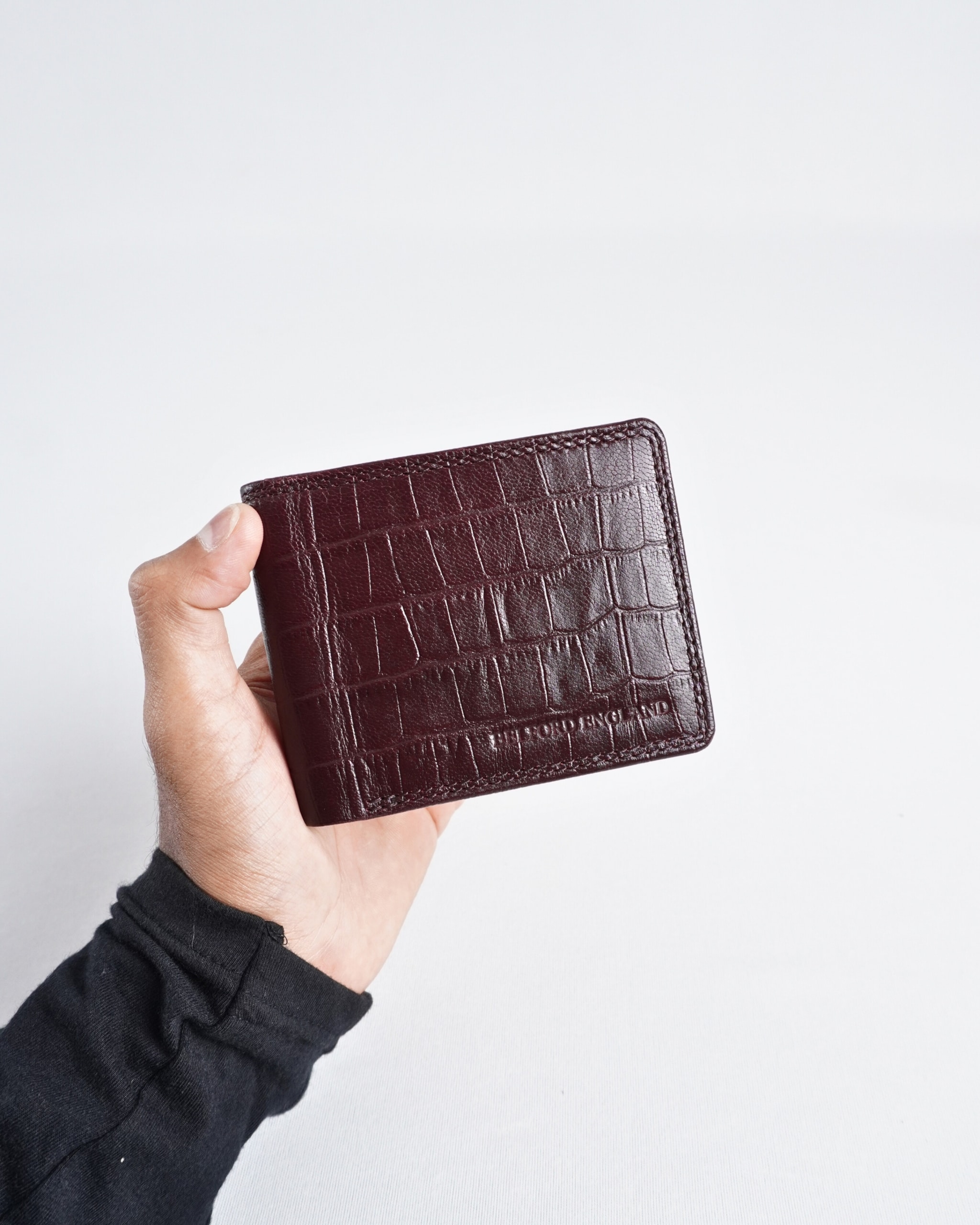 Conway (Sleek Series) - Men’s Original Leather Wallet (Croco Cherry) - Image 4