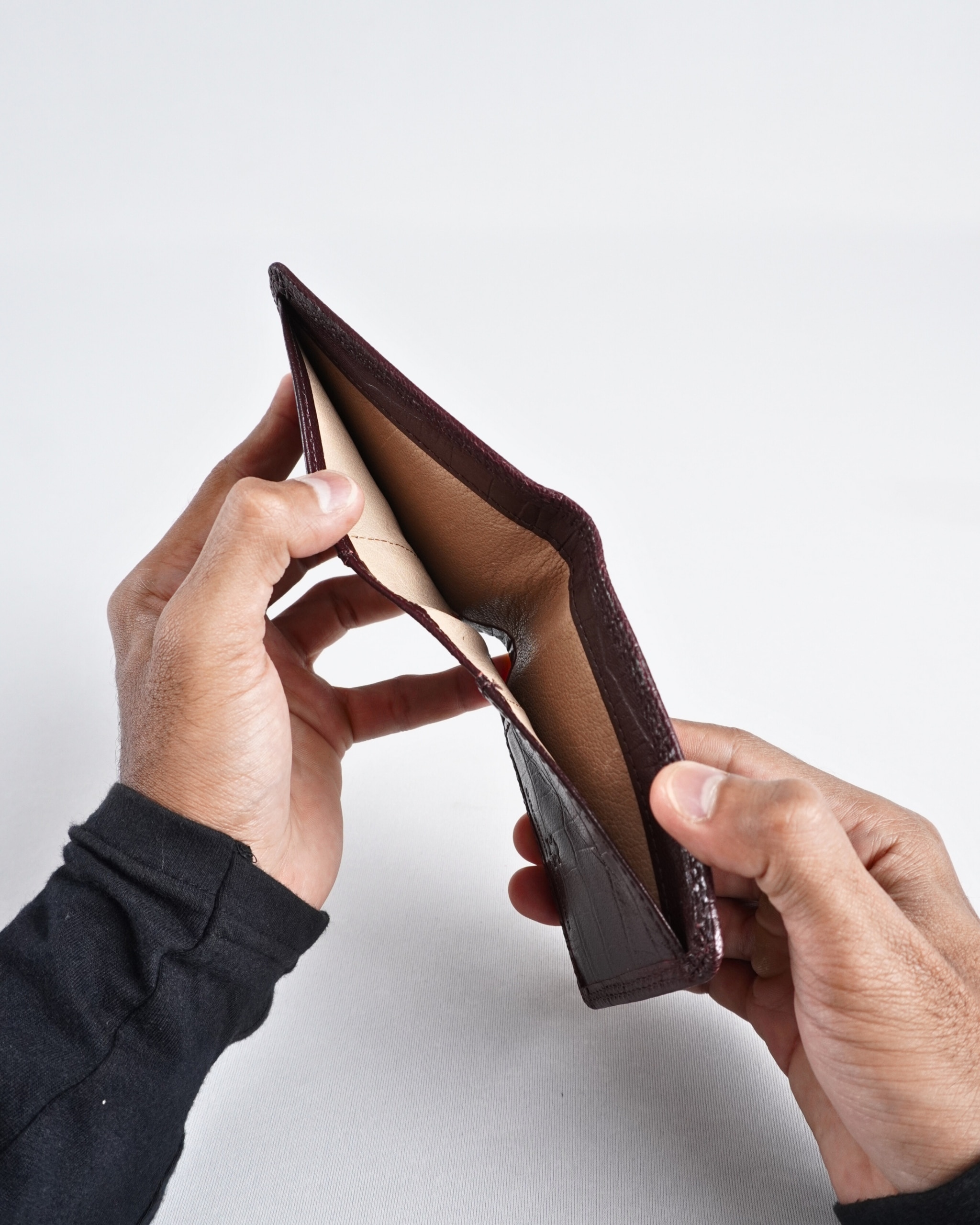 Conway (Sleek Series) - Men’s Original Leather Wallet (Croco Cherry) - Image 5