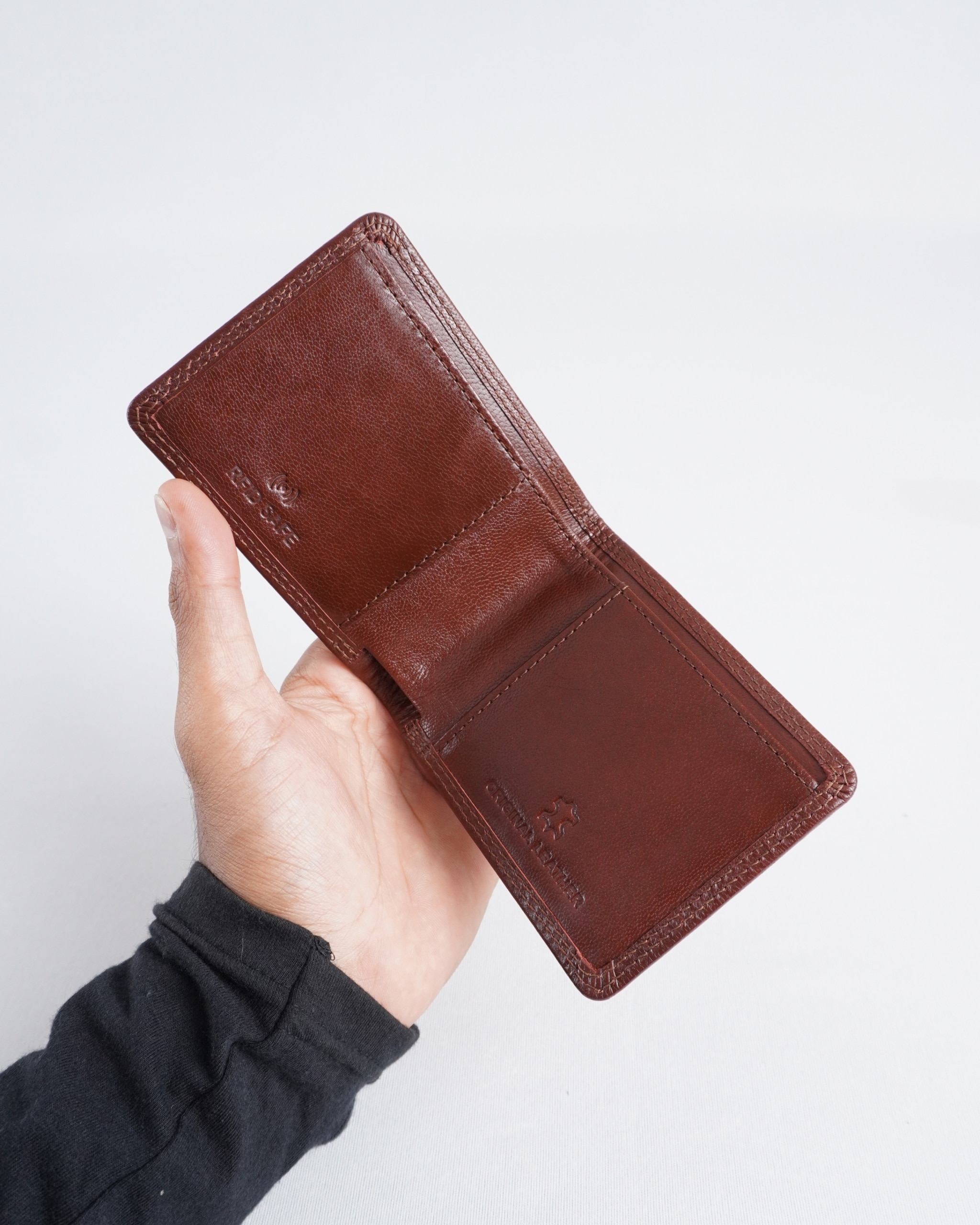 Conway (Sleek Series) -  Men’s Original Leather Wallet (Rich Brown) - Image 4
