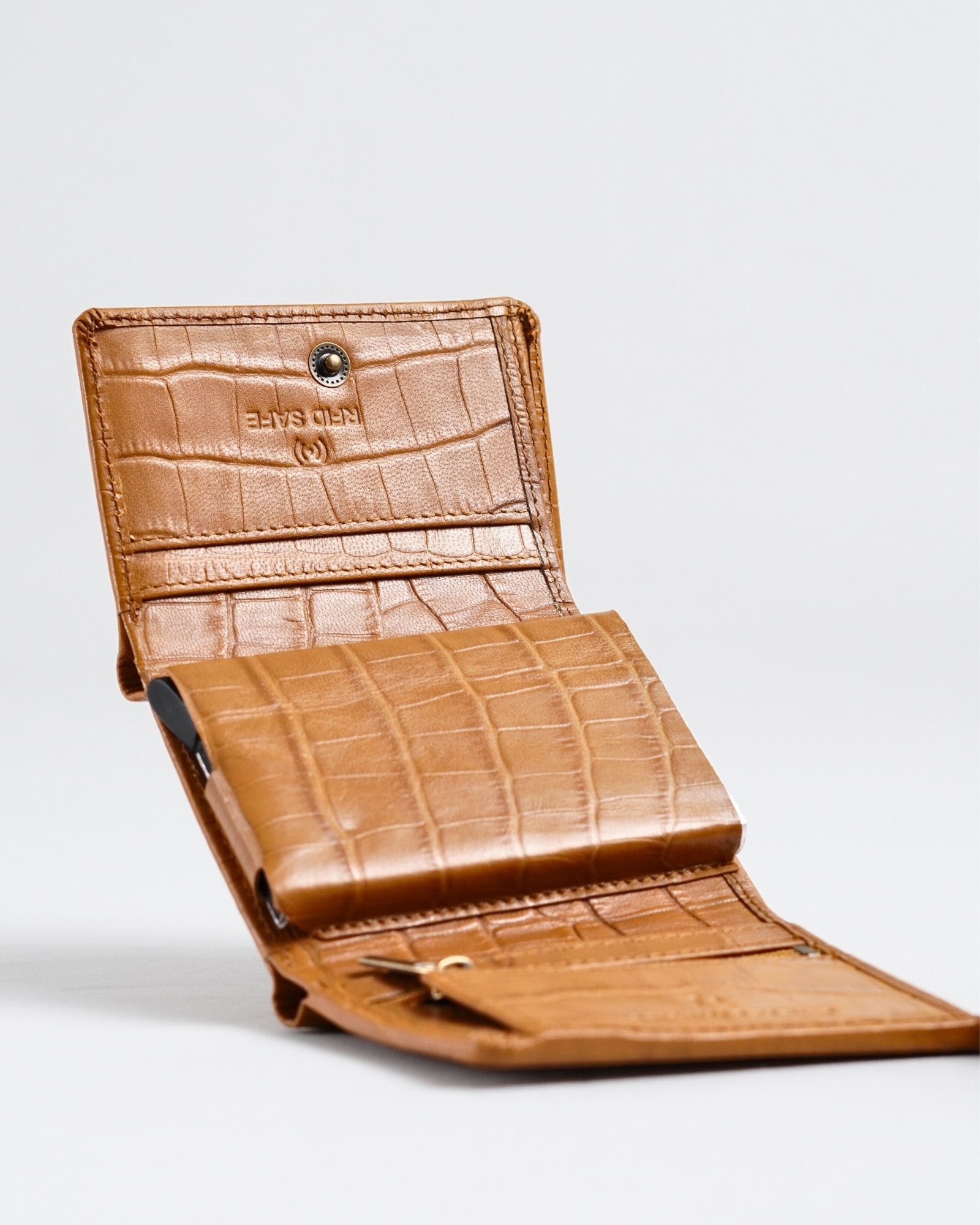 Detroit - Men’s Original Leather Wallet [Smart Card Pop UP] (Croco Almond Brown) - Image 3