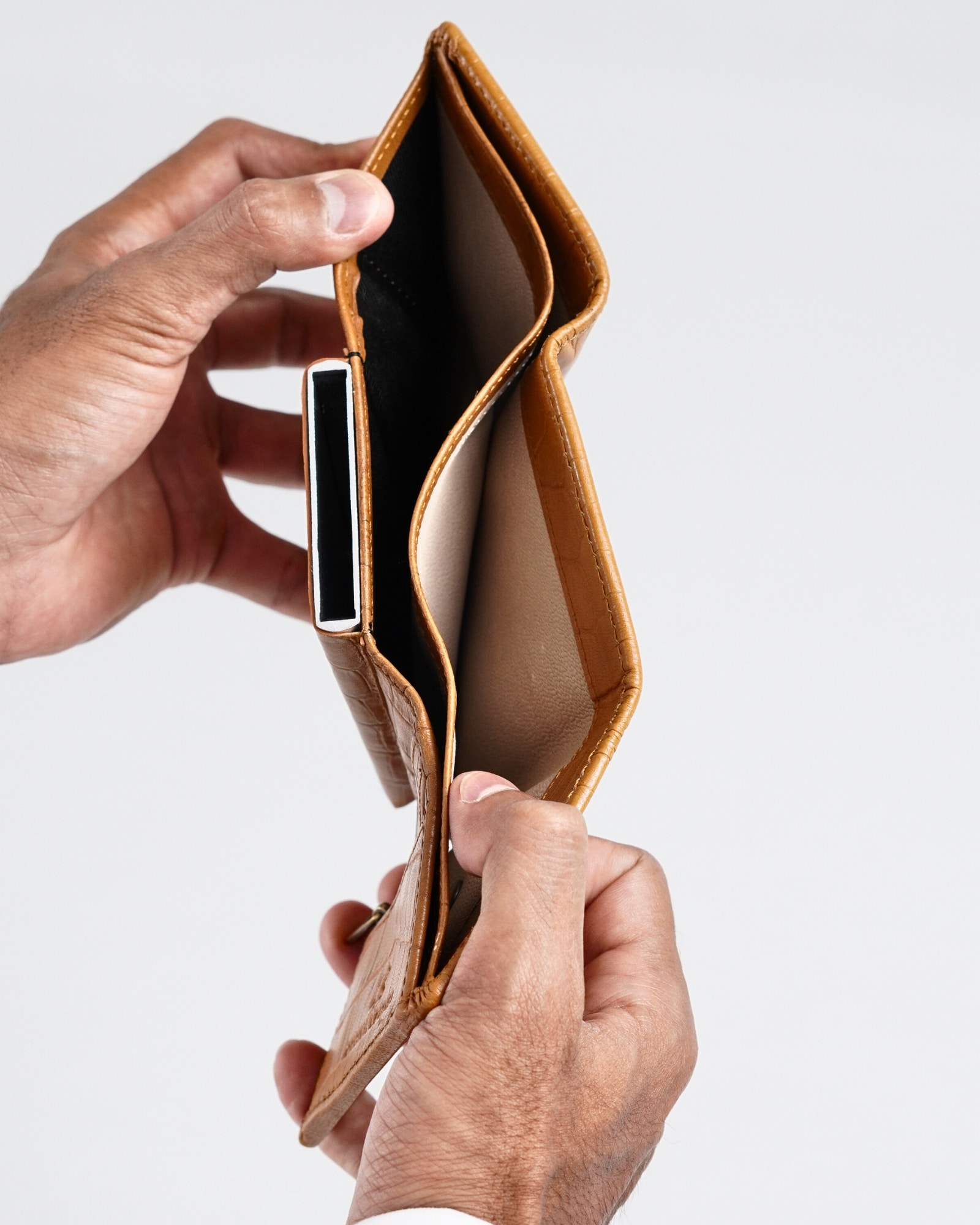 Detroit - Men’s Original Leather Wallet [Smart Card Pop UP] (Croco Almond Brown) - Image 4