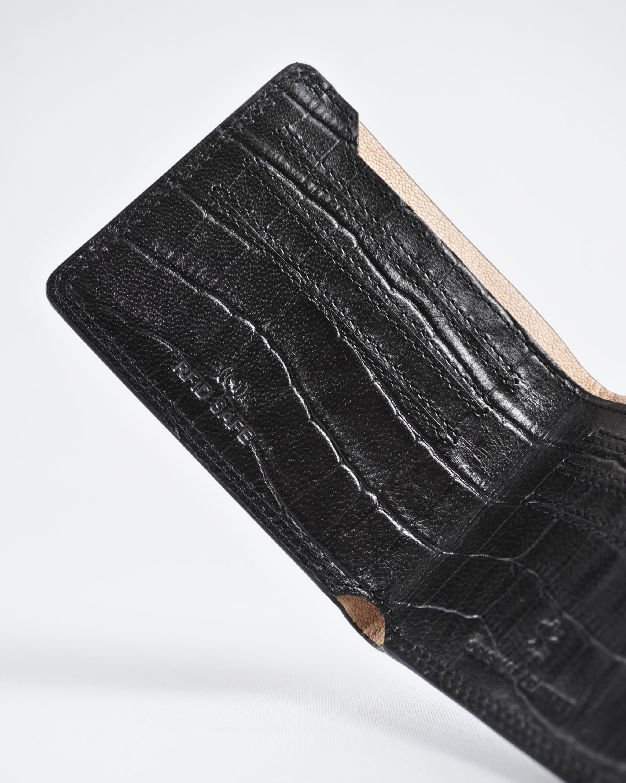 Heritage (Sleek Series) - Men’s Original Leather Wallet - Croco Black - Image 9