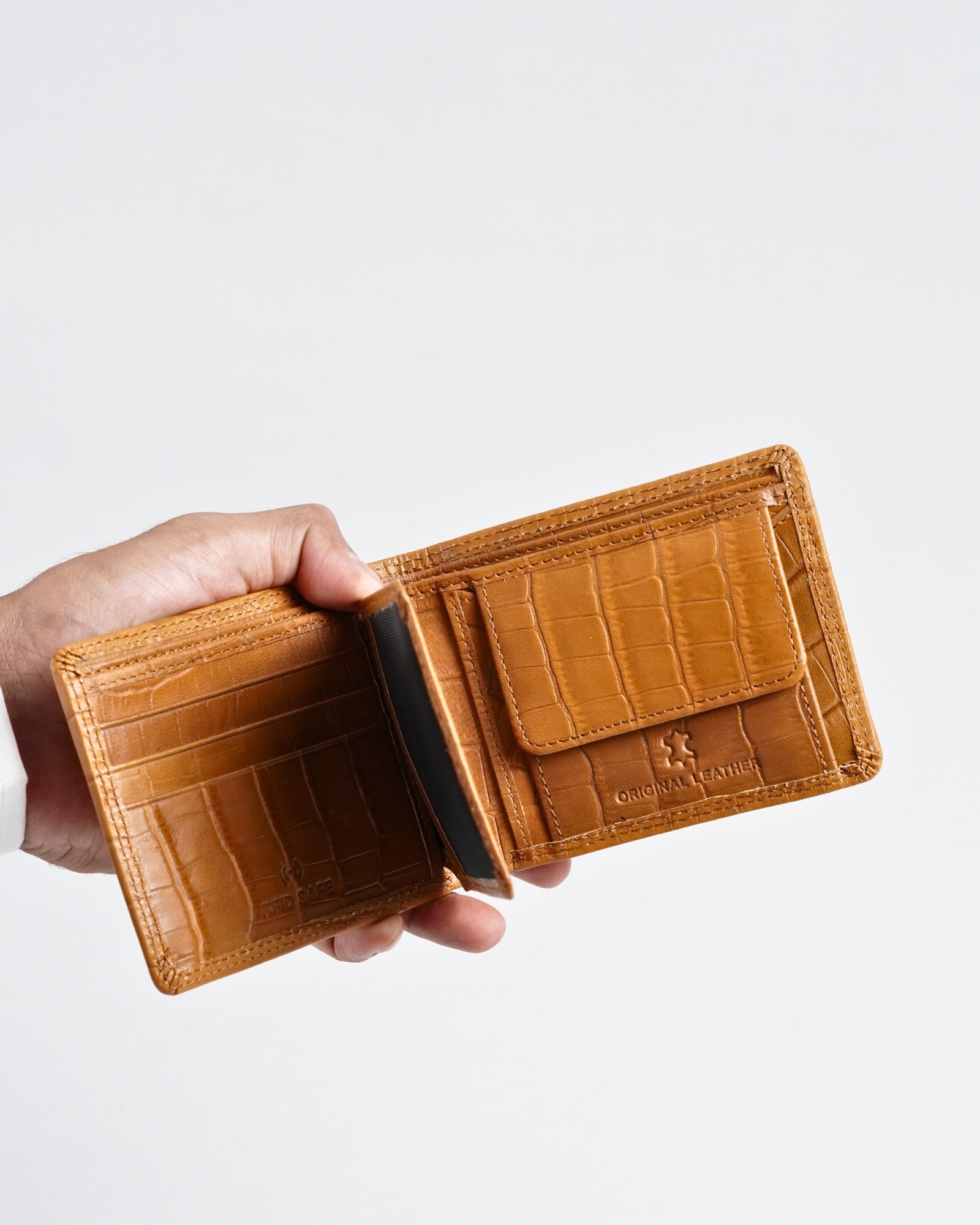 Hudson Men’s Original Leather Wallet (Almond Croco Brown) - Image 6