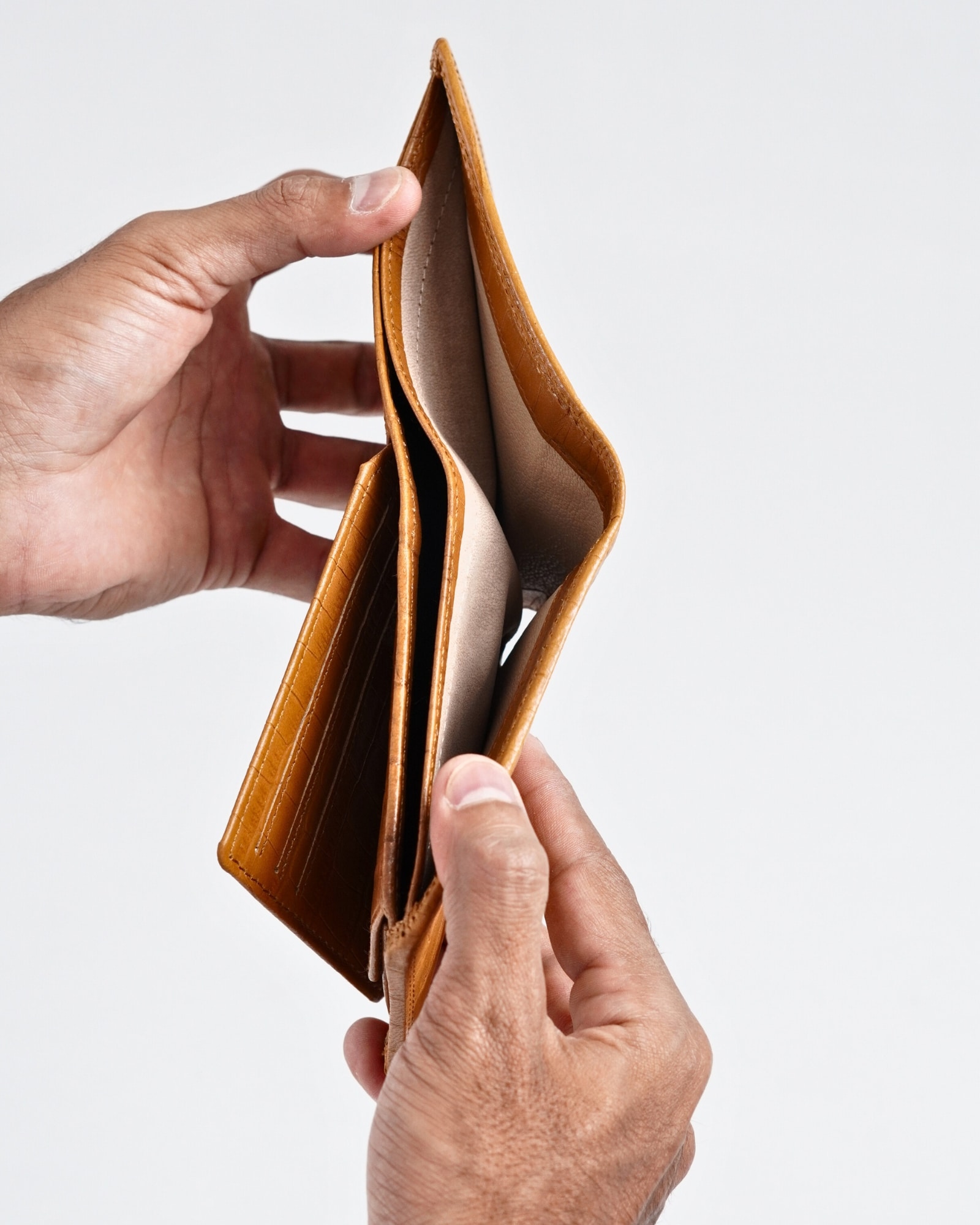 Hudson Men’s Original Leather Wallet (Almond Croco Brown) - Image 8