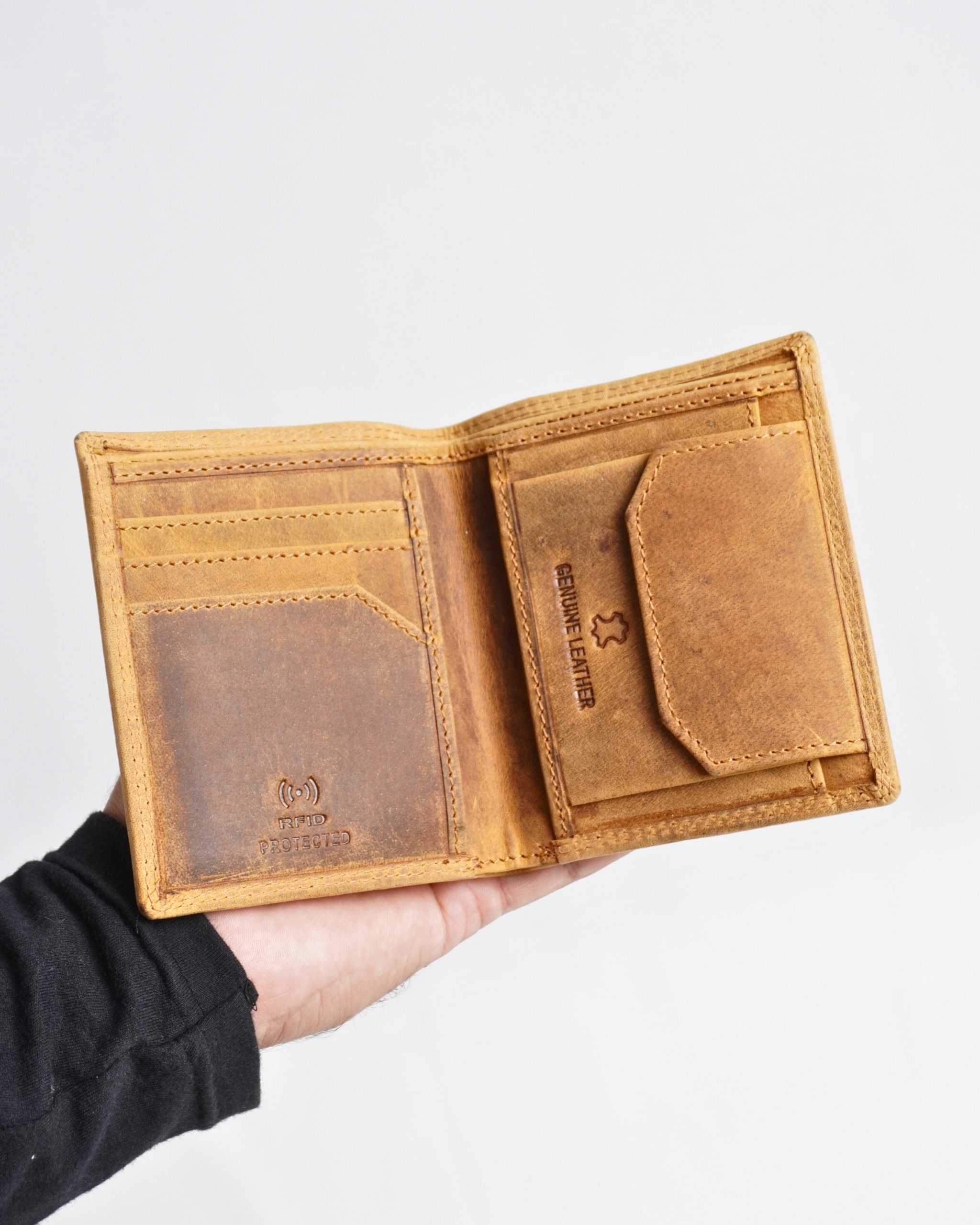 Hyde Men’s Original Leather Wallet (Rugged Tan) - Image 3