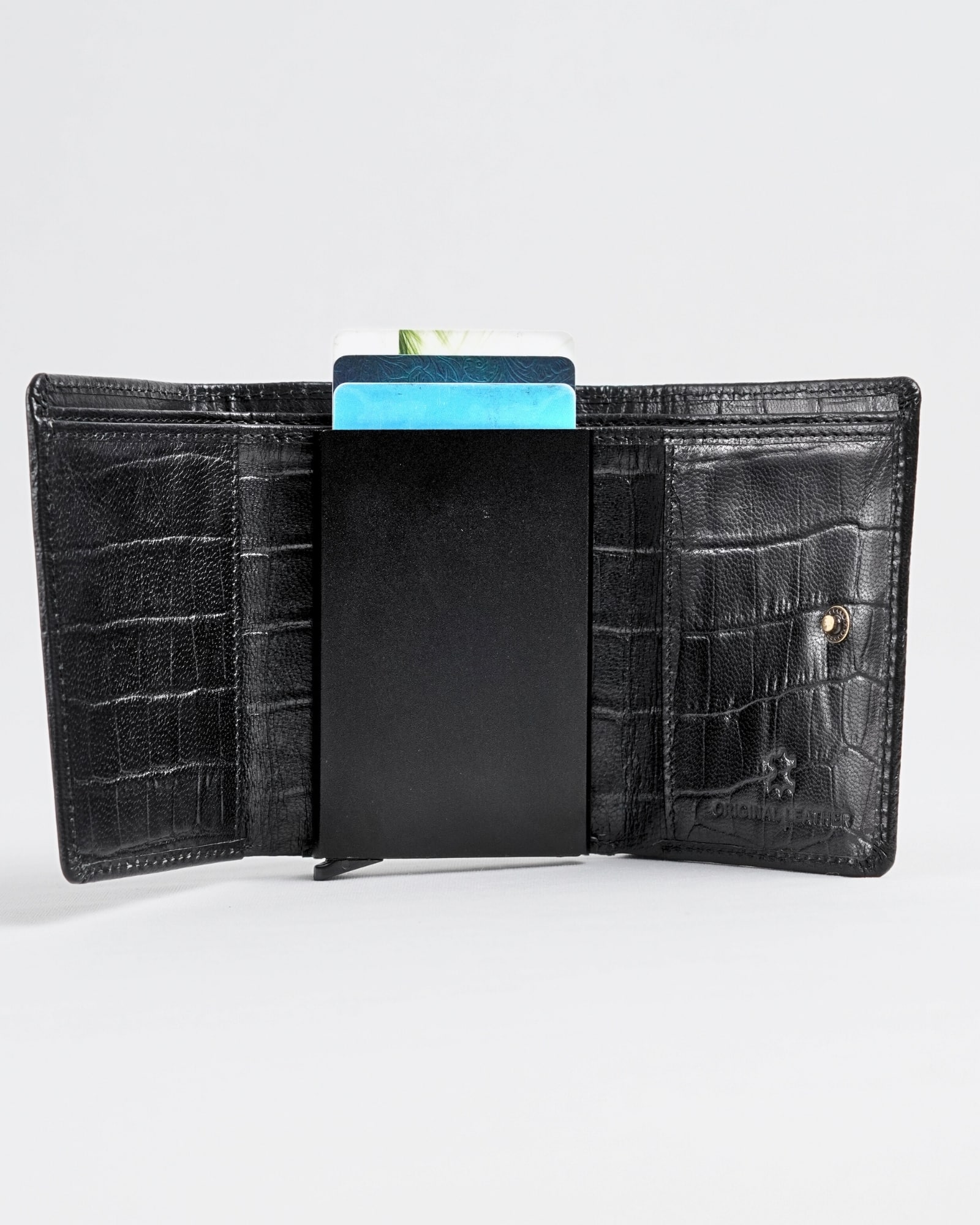 Barcelano - Men’s Original Leather Wallet | One -Click Card Access (Croco Black) - Image 4