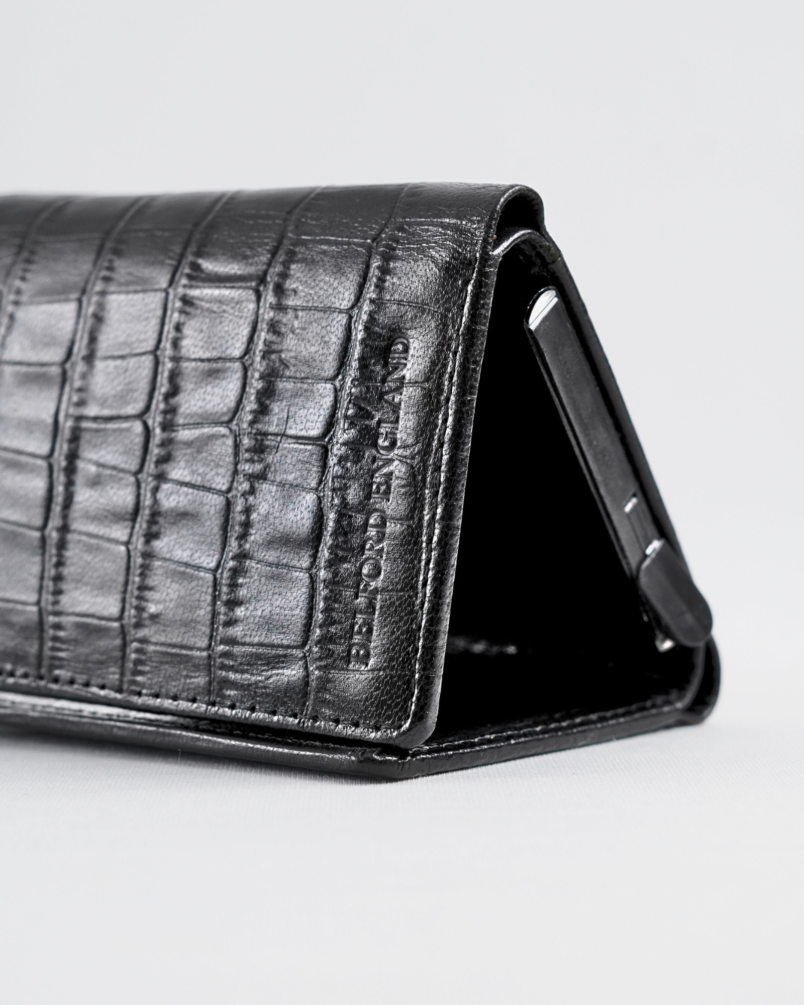 Barcelano - Men’s Original Leather Wallet | One -Click Card Access (Croco Black) - Image 5