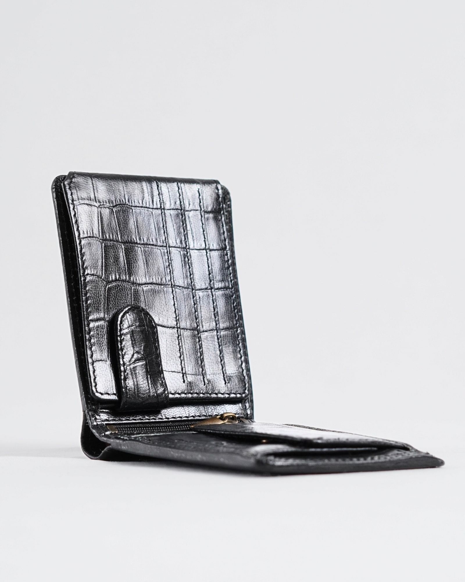 Cambridge Men’s Original Soft Leather Wallet (Croco Black) - Image 3