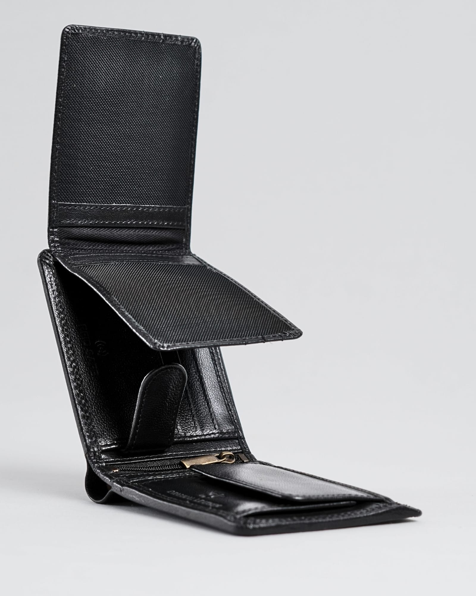 Harvard Men’s Original Leather Wallet (Jet Black) - Image 2