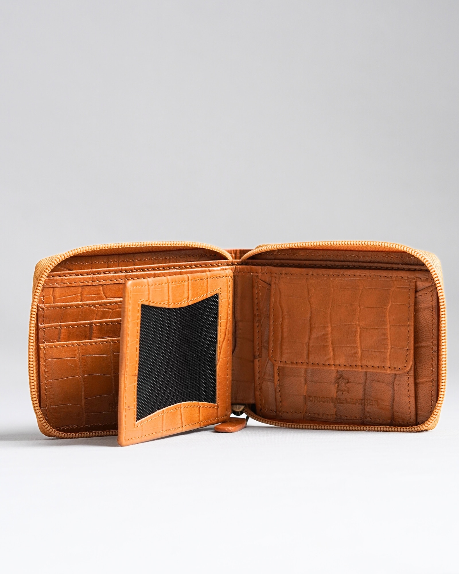 Tokyo Men’s Original Leather Zipper Wallet - (Croco Rich Tan) - Image 3