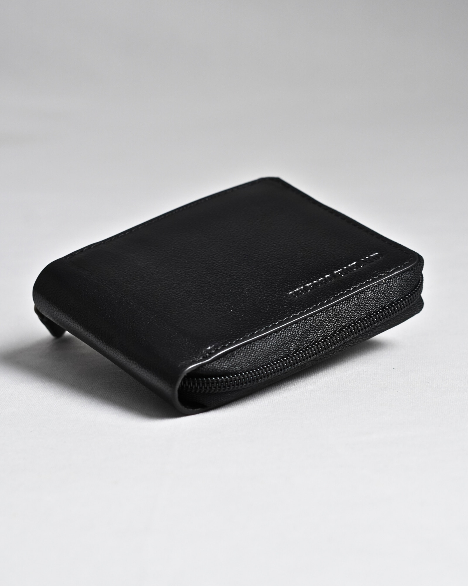 Tokyo Men’s Original Leather Zipper Wallet - (Jet Black) - Image 6