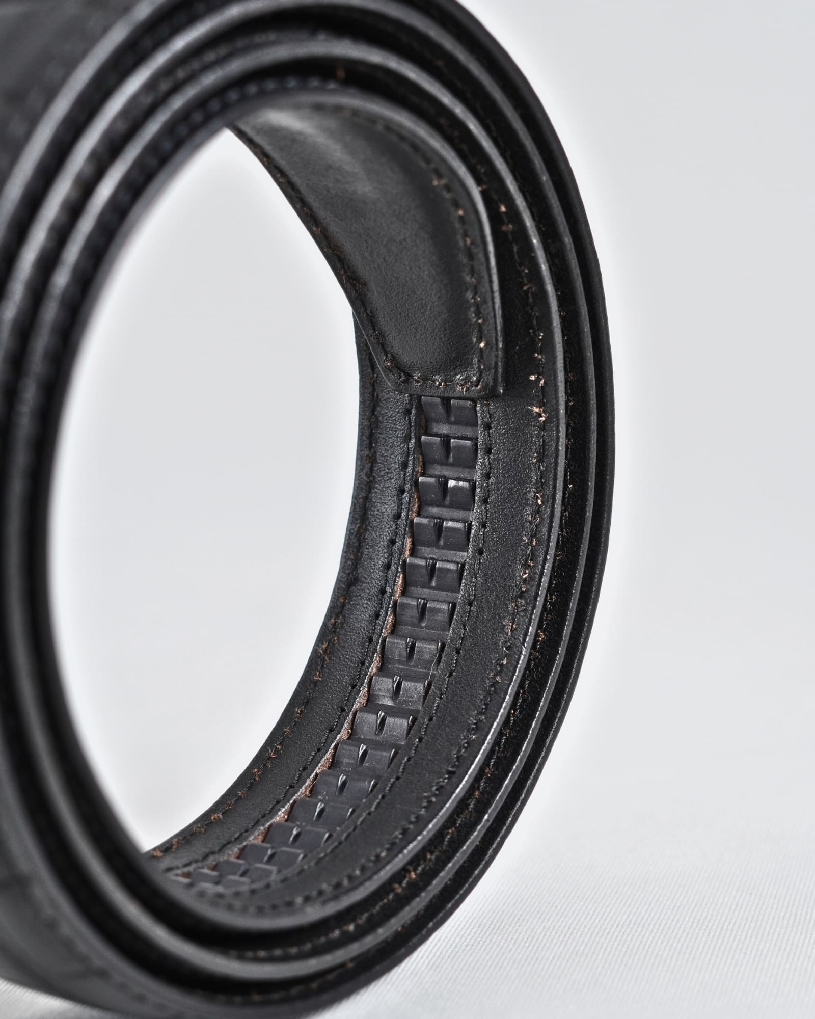 Oxford Men's Original Leather Belt  (Croco Black) - 28-44 - Image 4