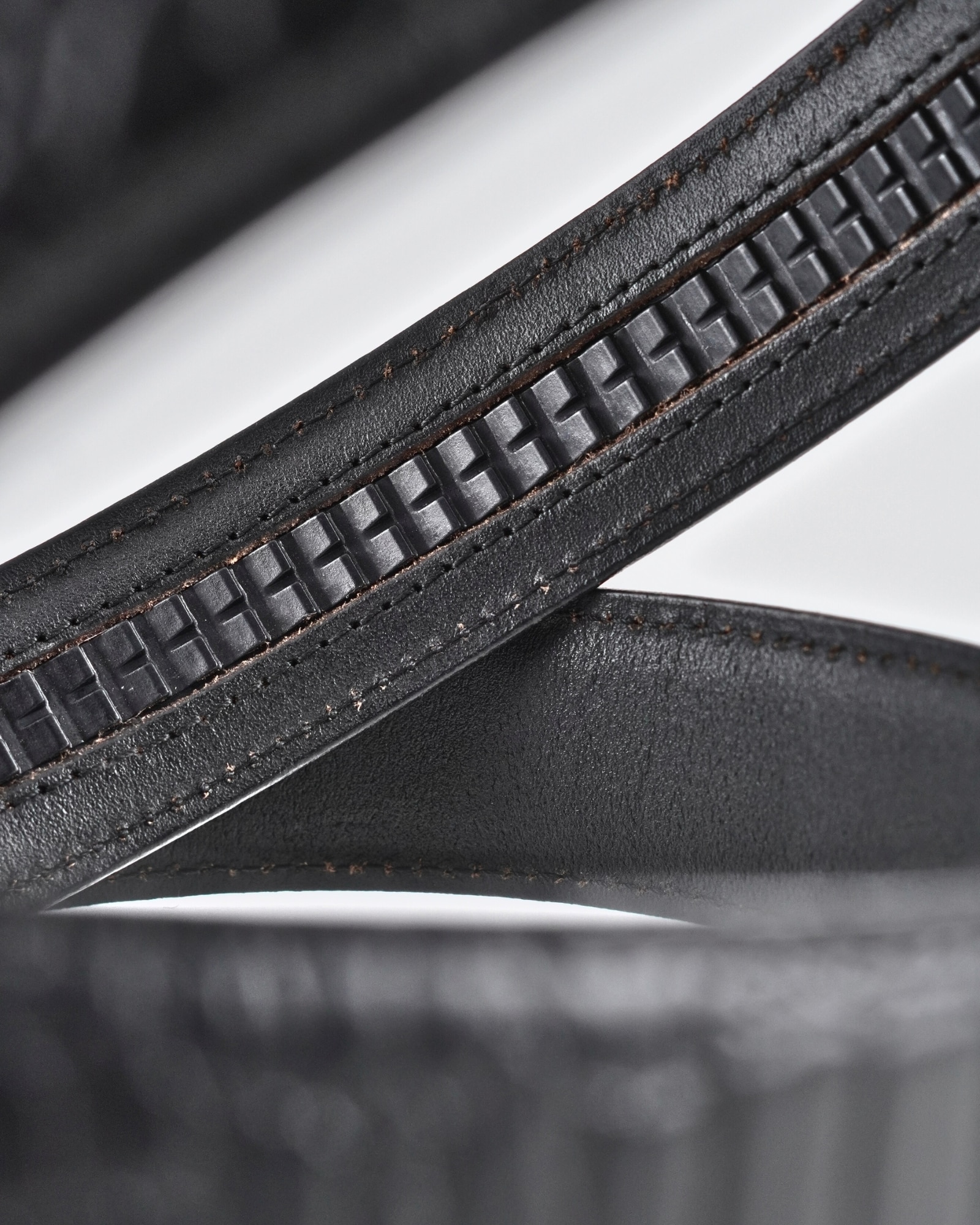 Oxford Men's Original Leather Belt  (Croco Black) - 28-44 - Image 8