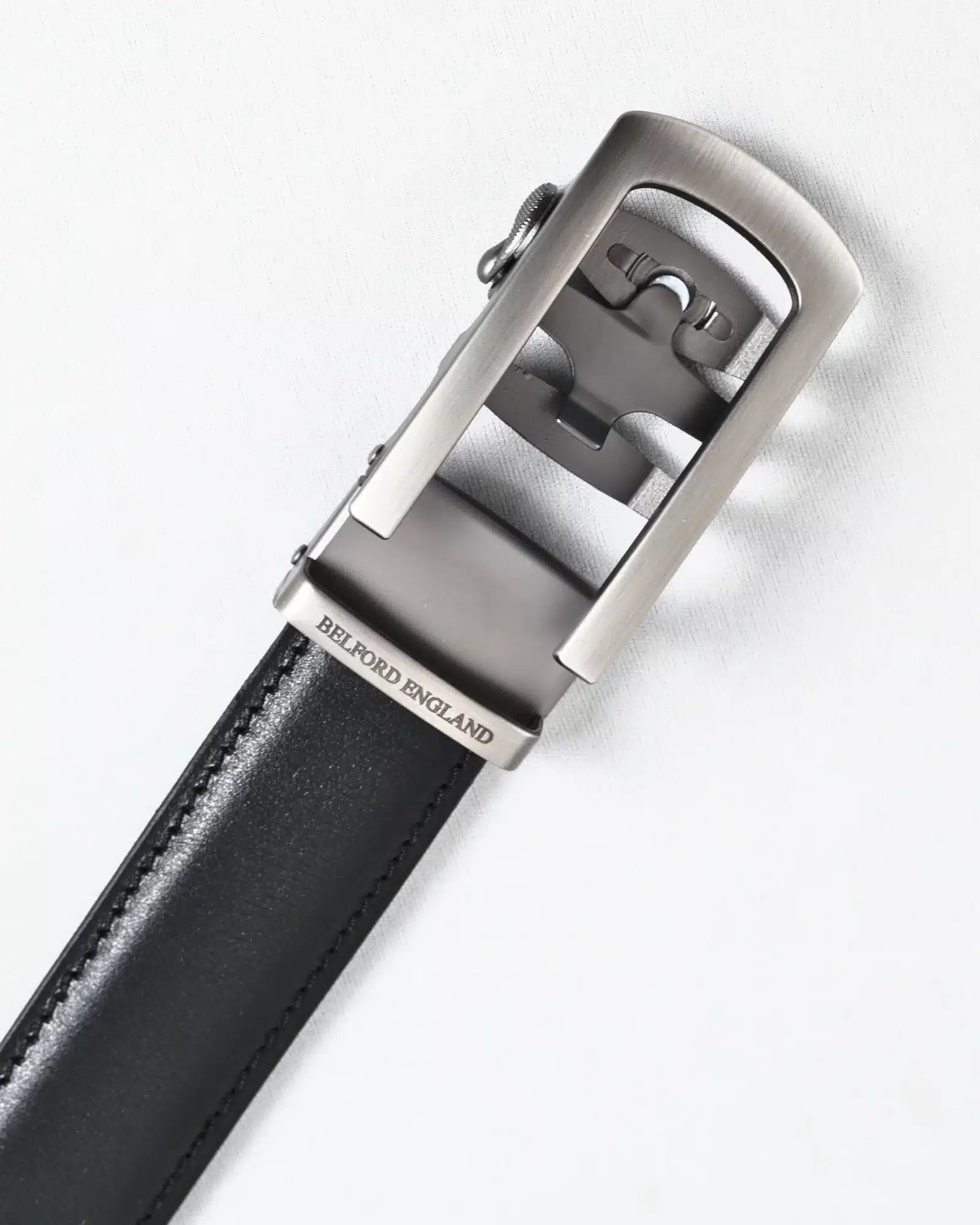 Oxford Men's Original Leather Belt  (Black) - 28-44 - Image 6