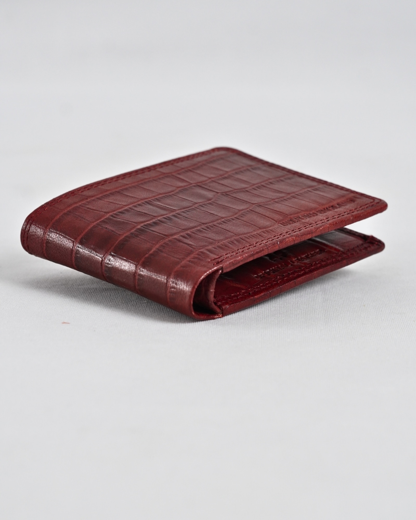 Real Madrid - Men’s Original Sleek Leather Wallet (Croco Brown and Cherry Blend) - Image 6