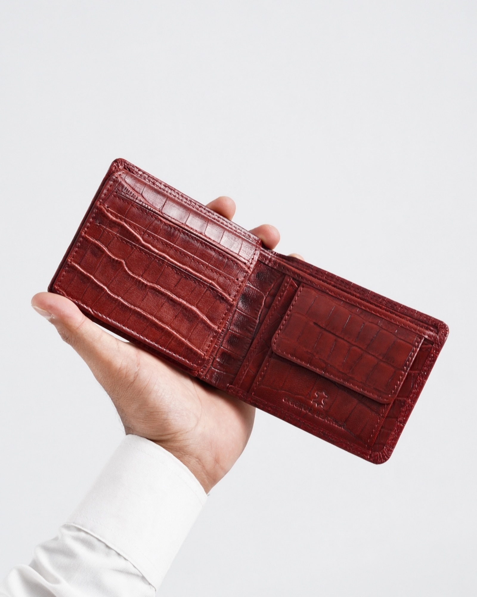 Tanner Men’s Original Leather Wallet (Croco Cherry & Brown Blend ) - Image 4
