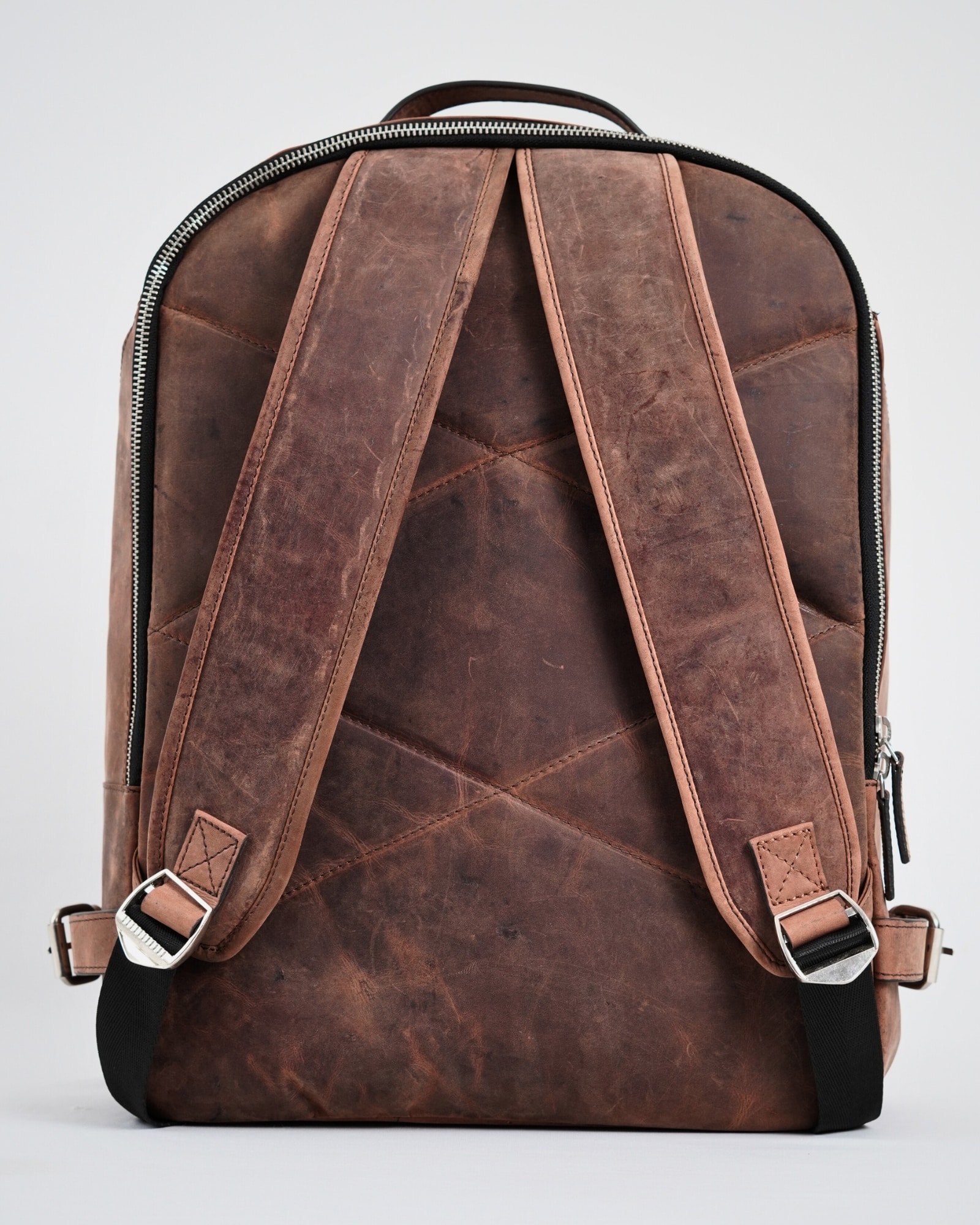 The Everyday Transit  - Men's Original Leather BackPack (Rugged Brown) - Image 5