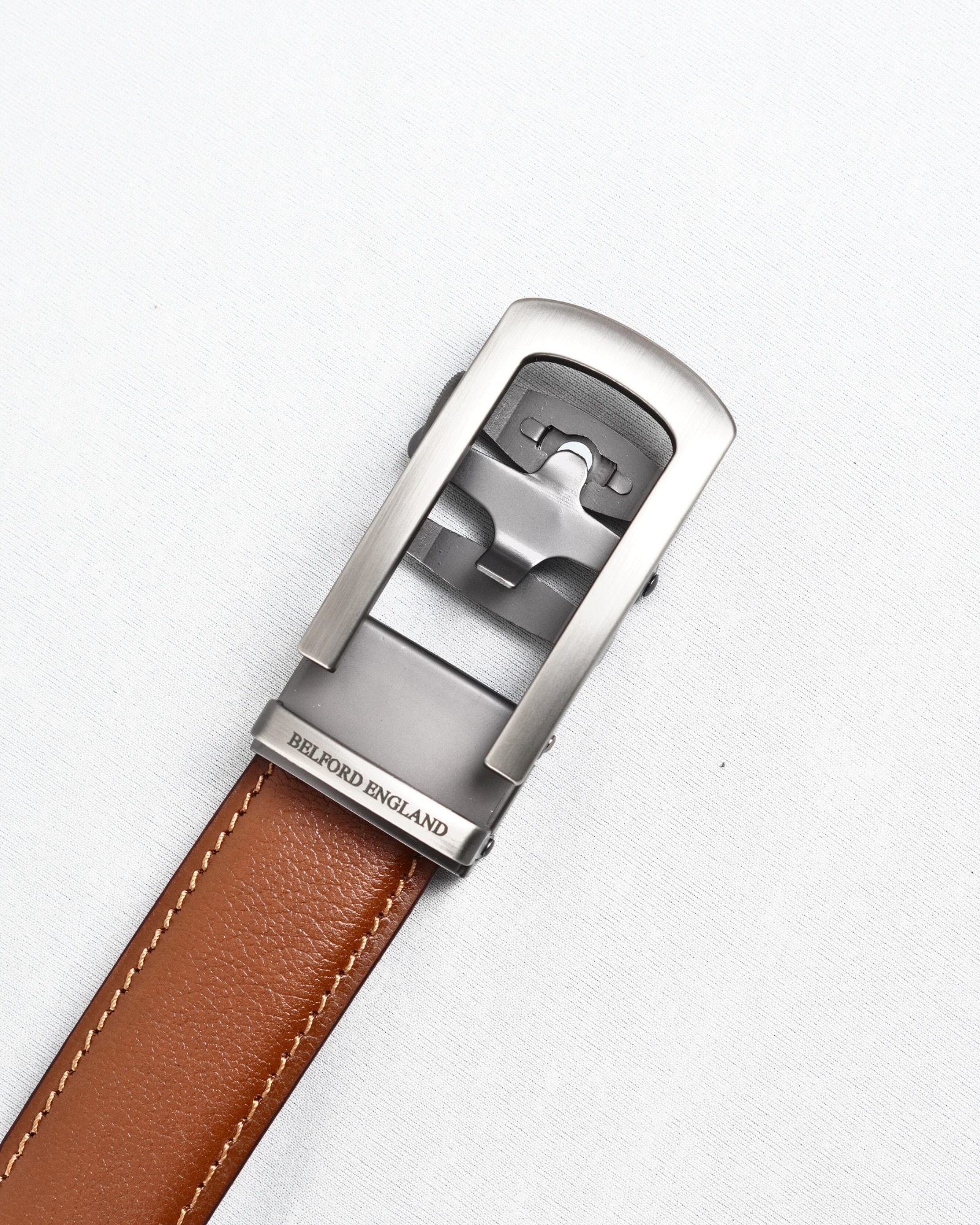 Oxford Men's Original Leather Belt  (Tan) - 28-44 - Image 6