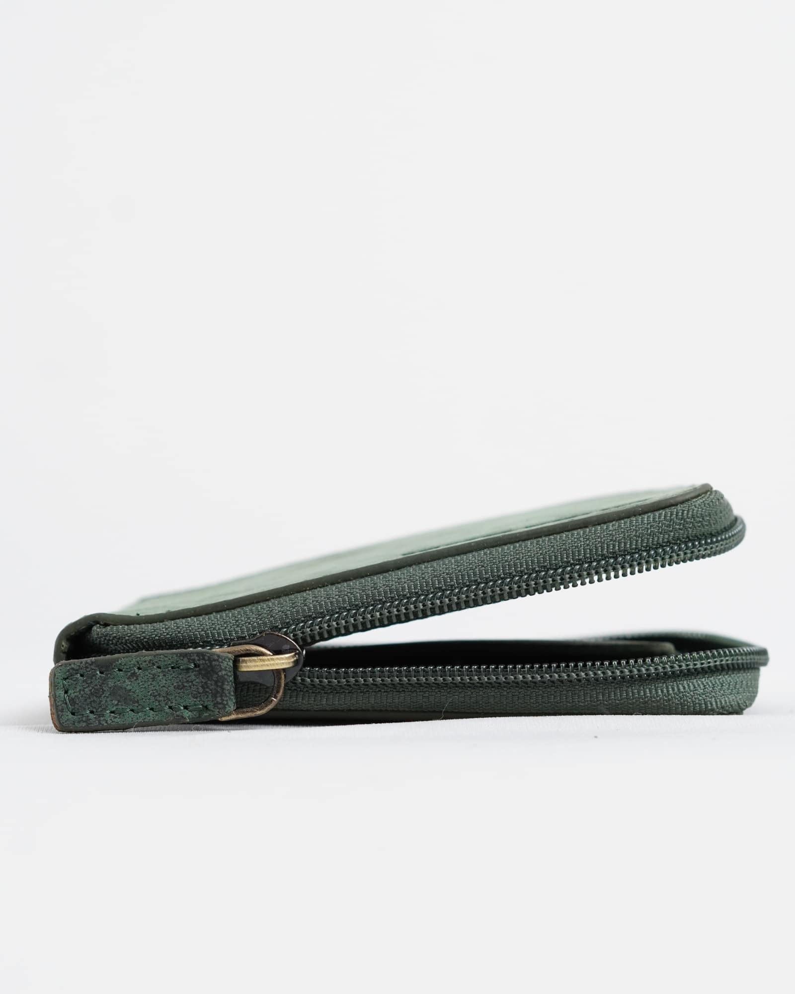 Tokyo Men’s Original Leather Wallet - (Rugged Series) - Green - Image 8