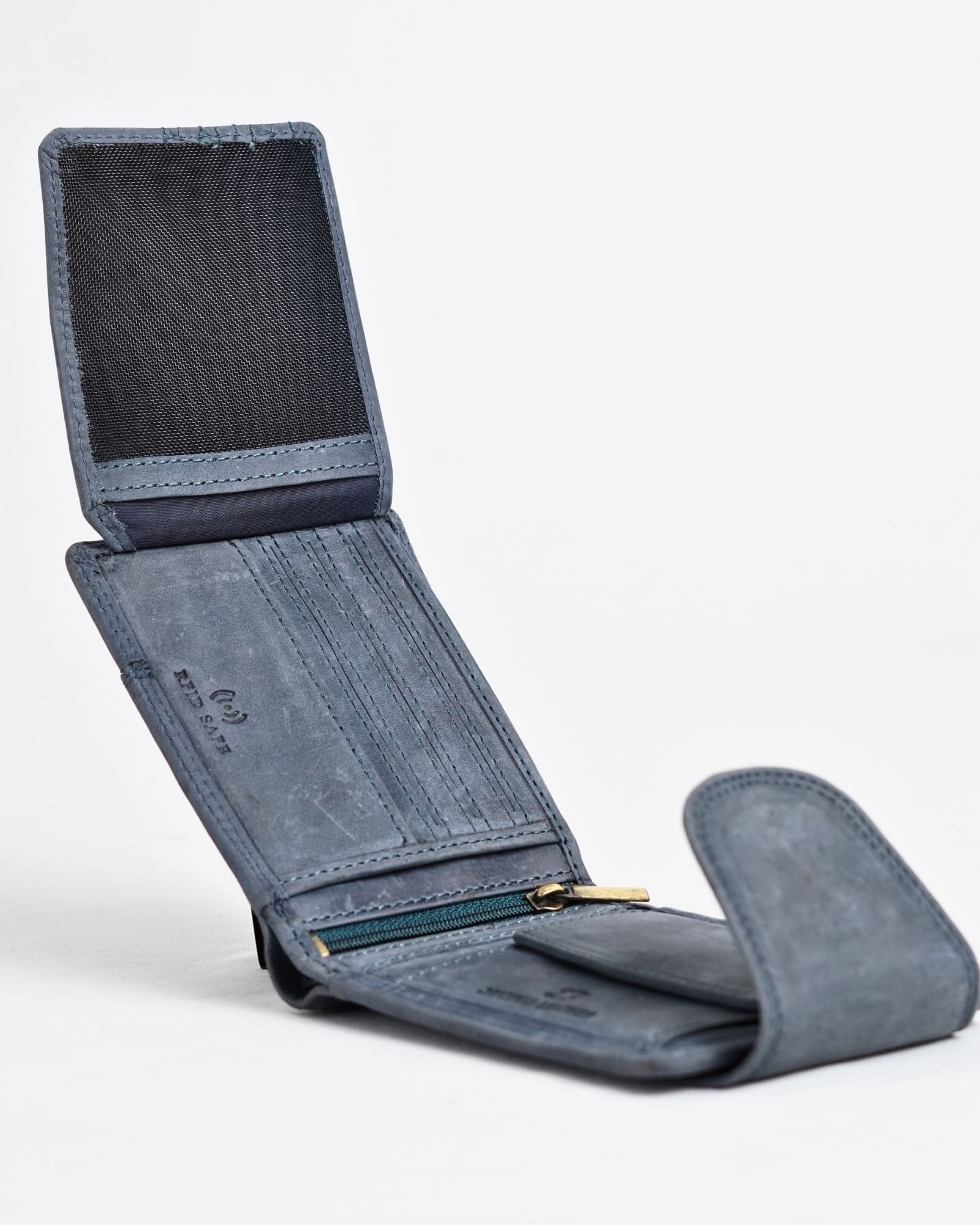 Derby - Men’s Original Leather Wallet (Rugged Series) - Blue - Image 3