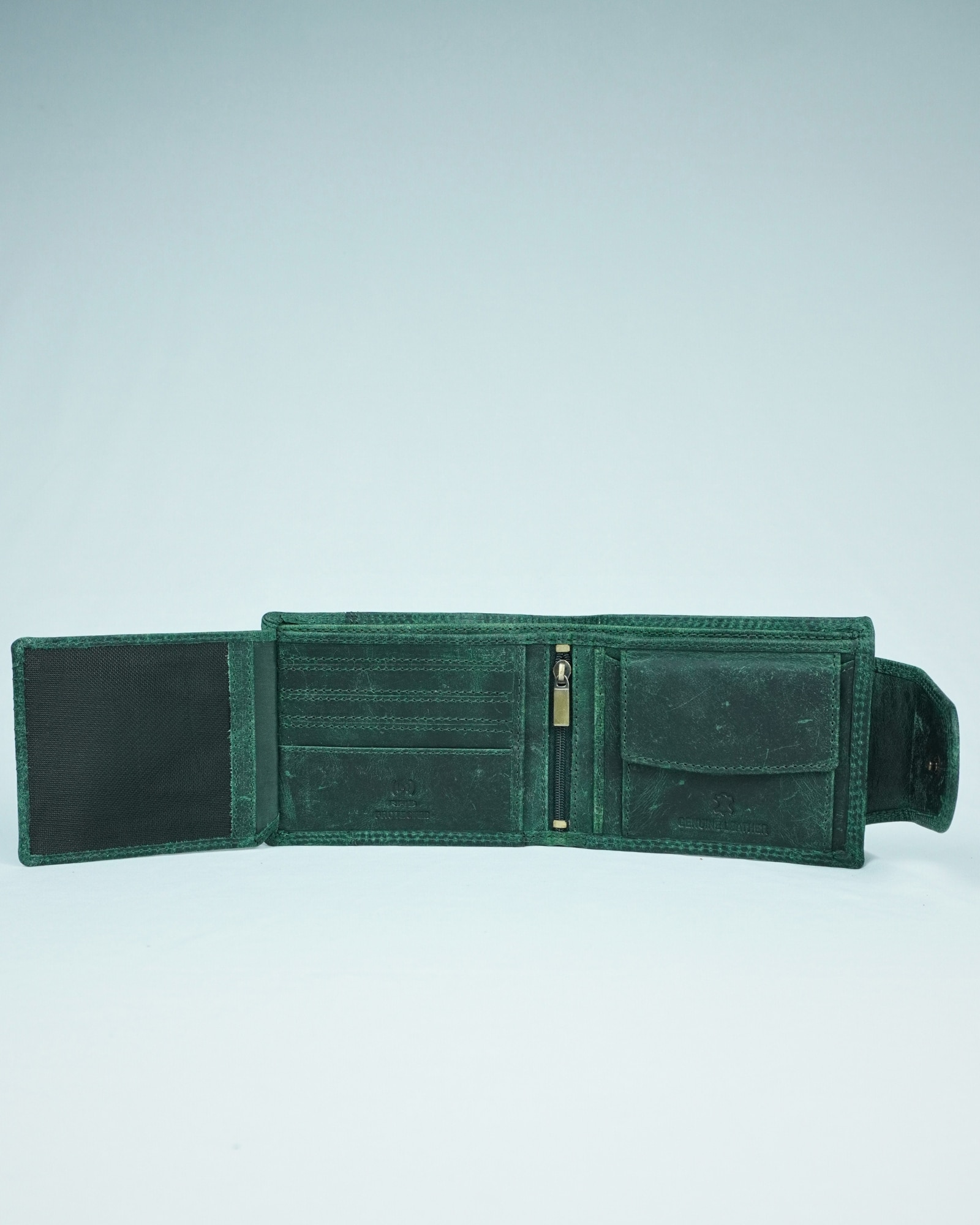 Derby - Men’s Original Leather Wallet (Rugged Series) - Green - Image 2
