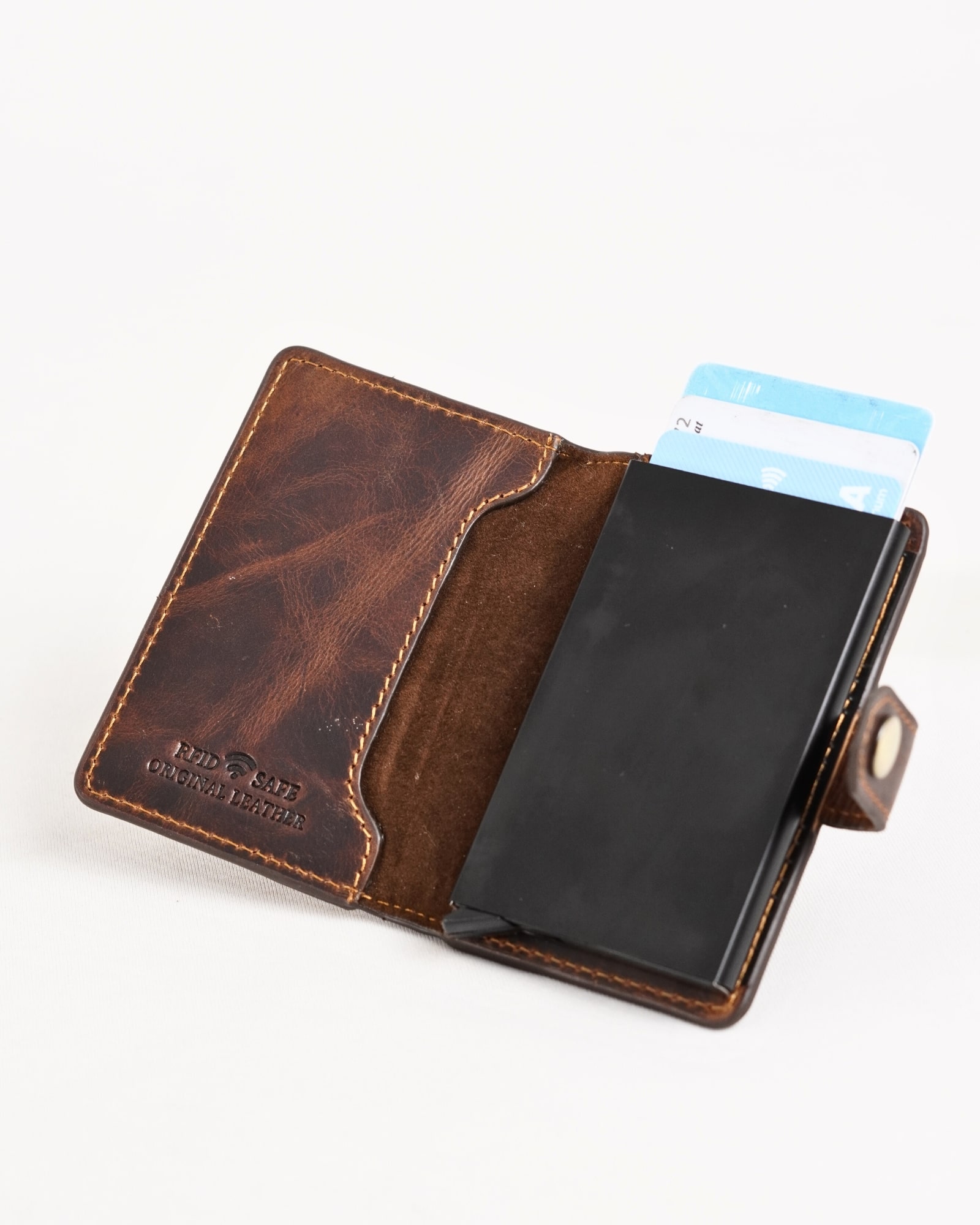 Las Vegas - Men’s Original Leather Wallet - One-Click Card Access - (Vintage Brown) - Image 2