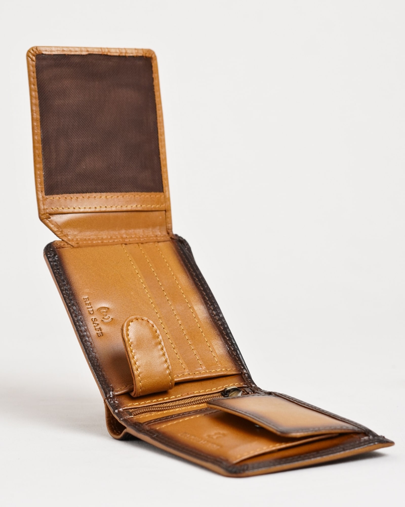 Cambridge - Men’s Original Leather Wallet (Limited Edition Rich Tan) - Image 4