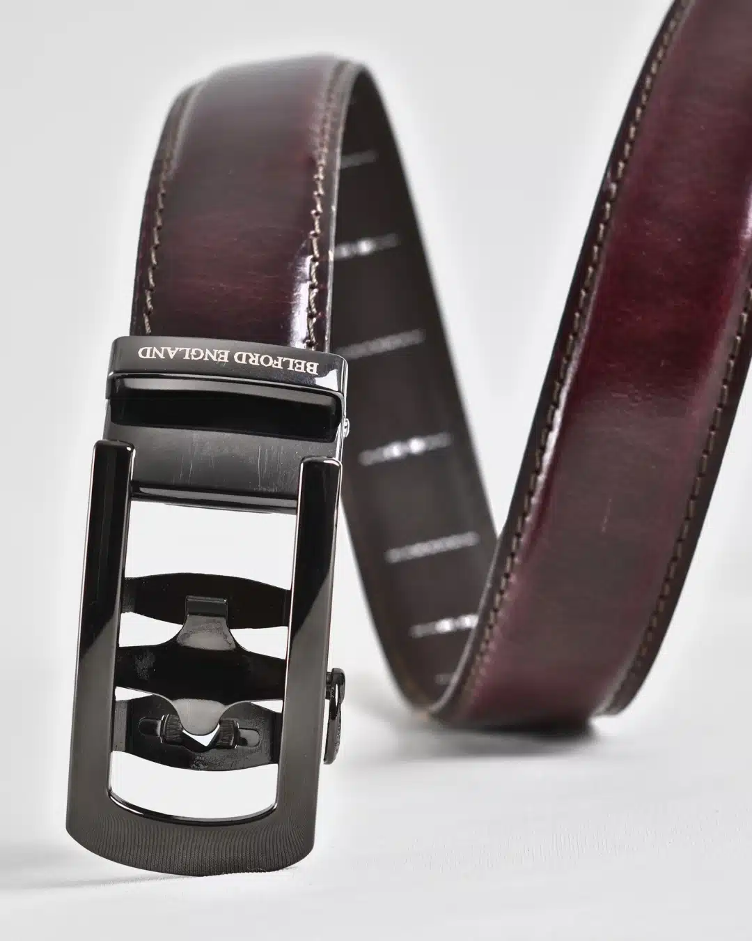 Oxford Men's Original Leather Belt  (Burgundy Blend) - 28-44 - Image 4